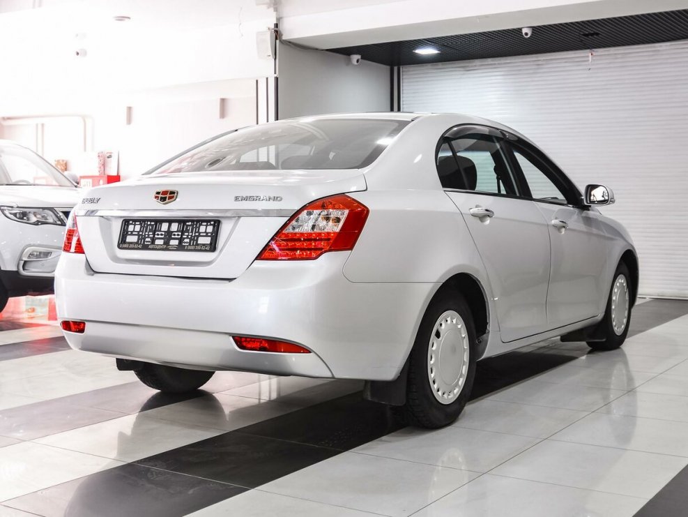 Geely Emgrand 7