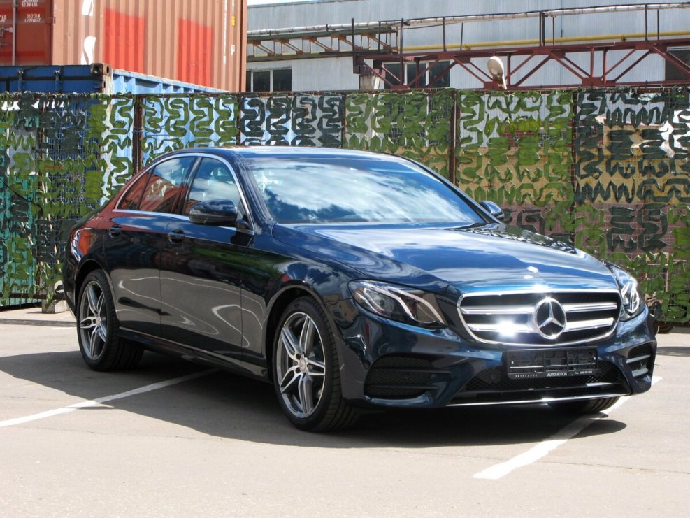 Мерседес Бенц w213