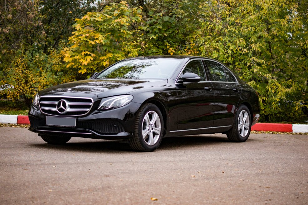 Mercedes Benz e 213