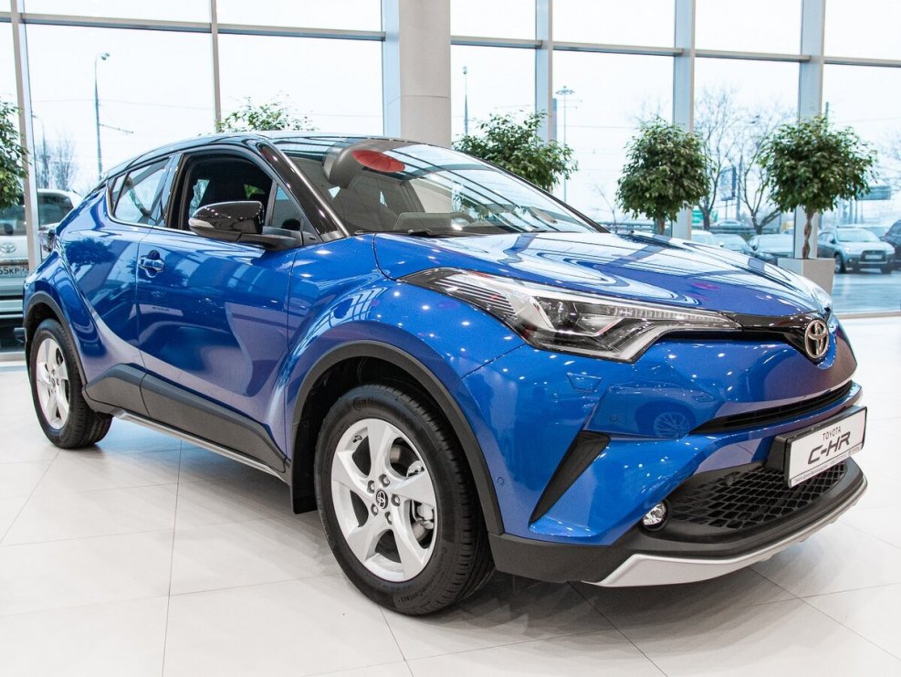 Тойота c-HR синий