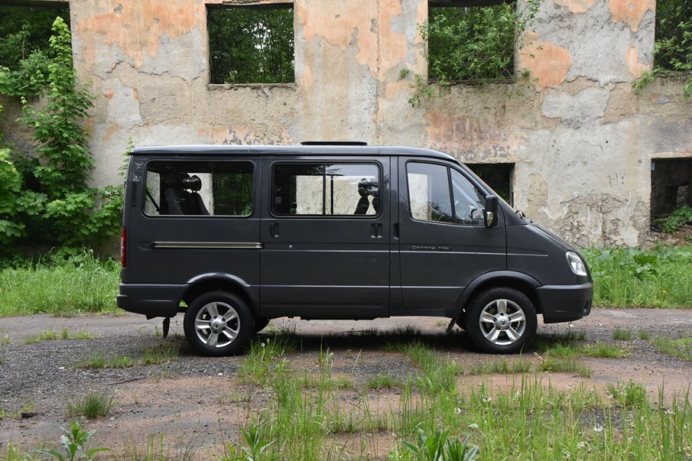 ГАЗ 2217 Соболь
