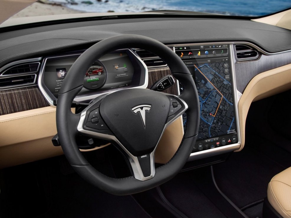 Электромобиль Tesla
