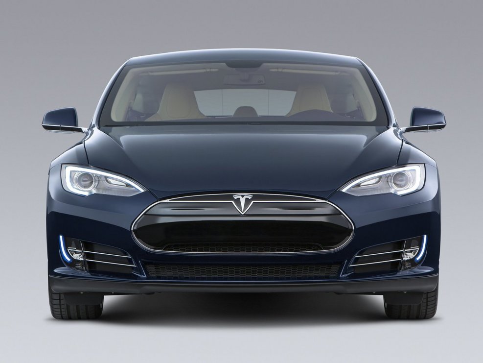 Электромобиль Tesla model s