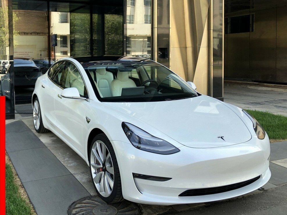 Тесла model s