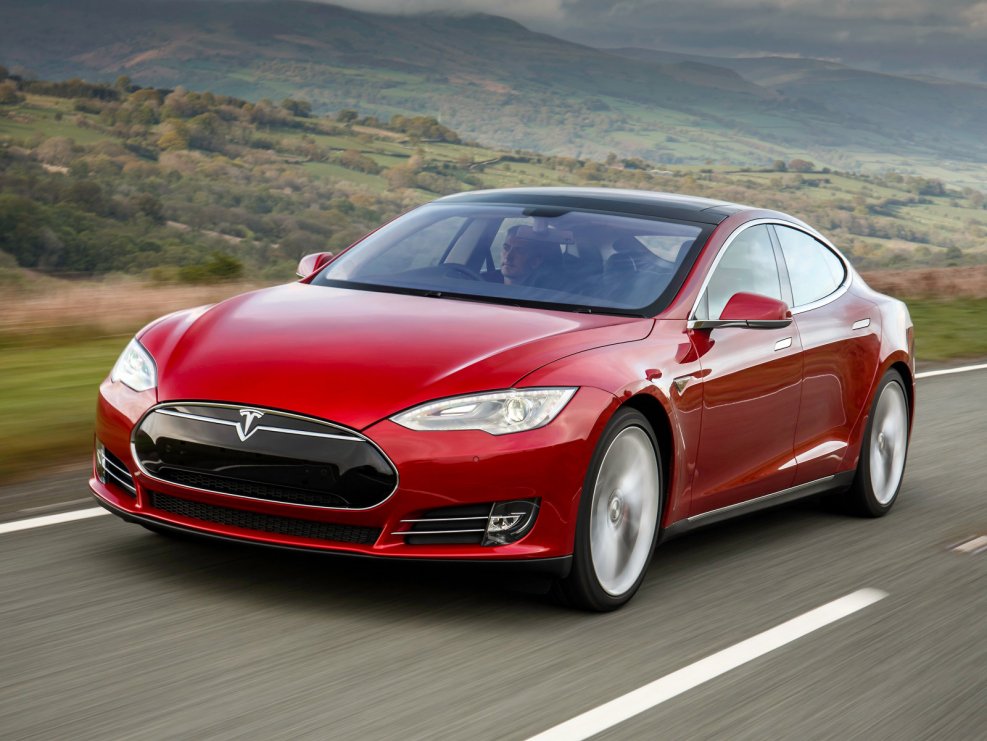 Tesla седан model s