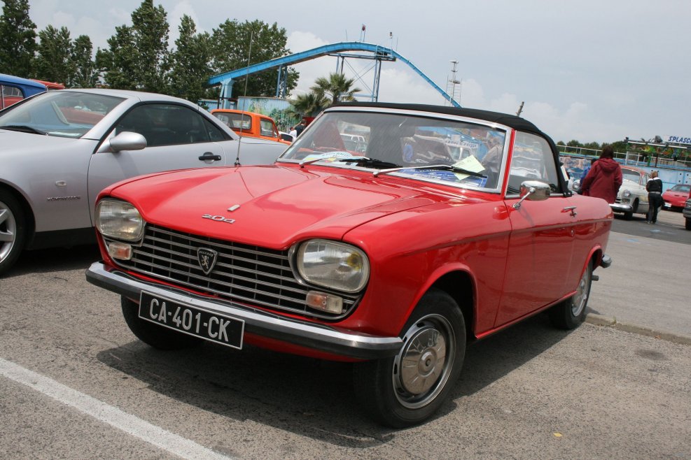 204 Peugeot 210