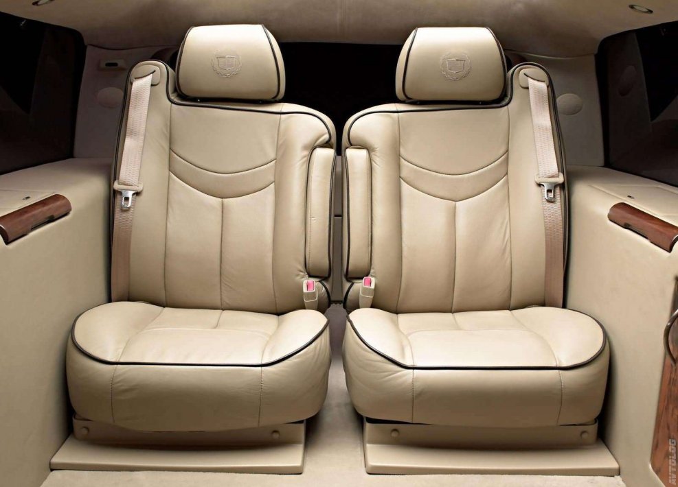 Cadillac Escalade ESV 2003 салон