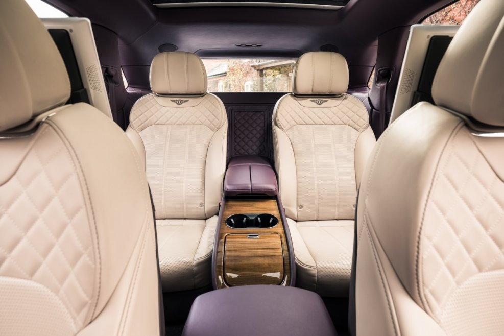 Bentley Bentayga 2020 салон