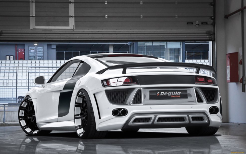 Audi r8 в обвесе