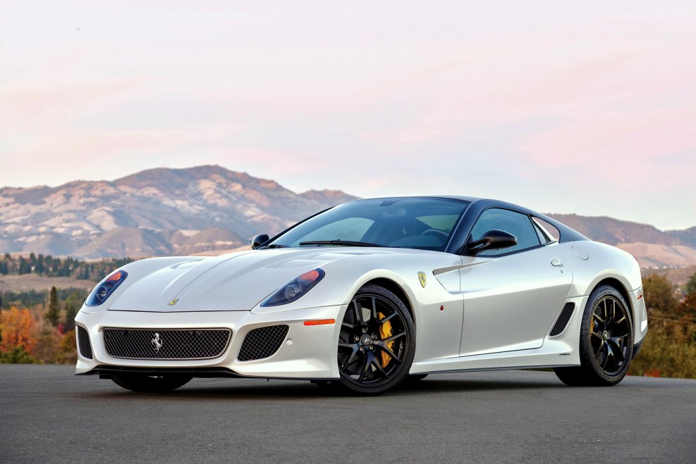 Ferrari 599 GTO белый