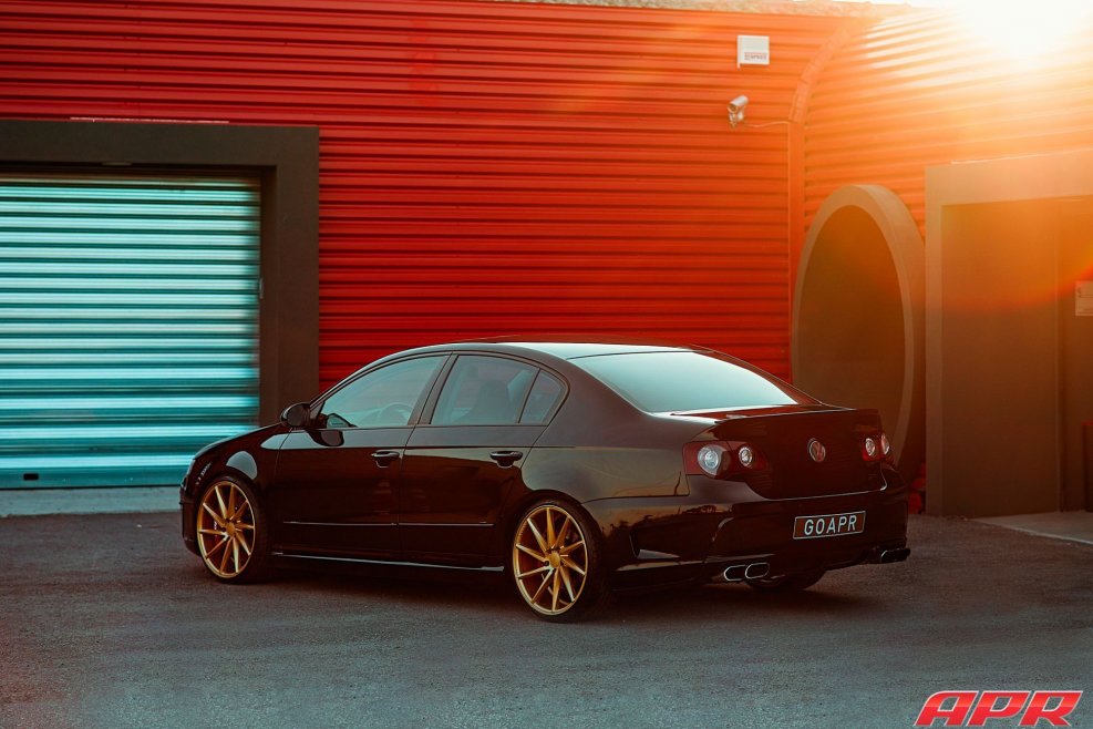 Volkswagen Passat b6 stance