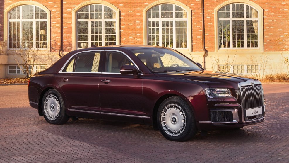 Аурус s600 Сенат седан зад