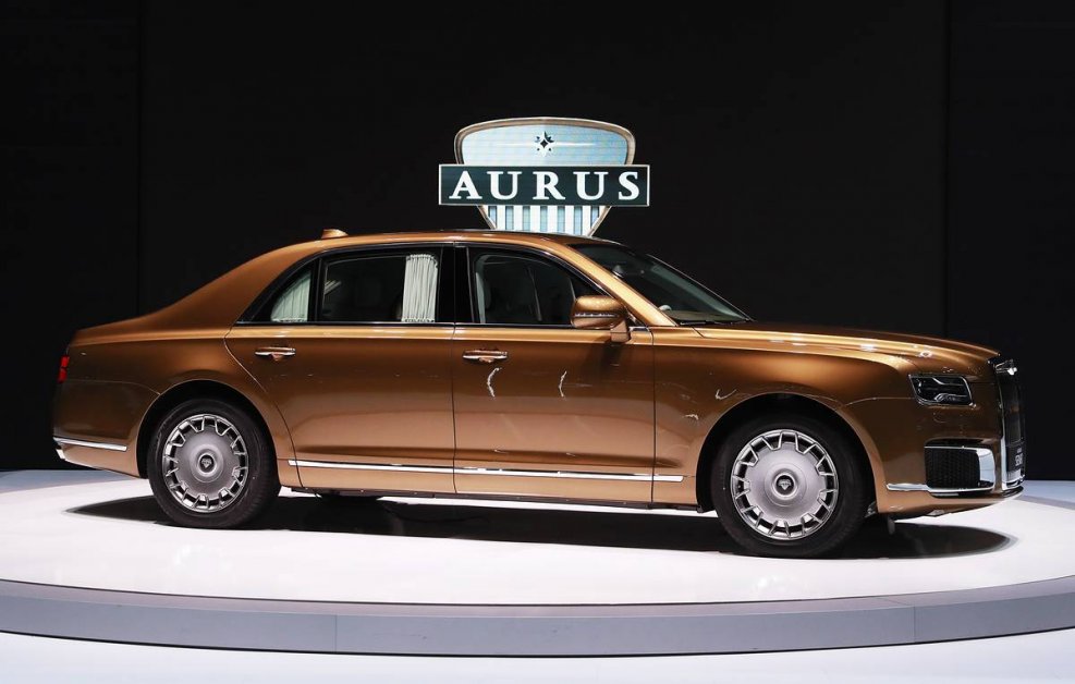Седан Aurus Senat 2021