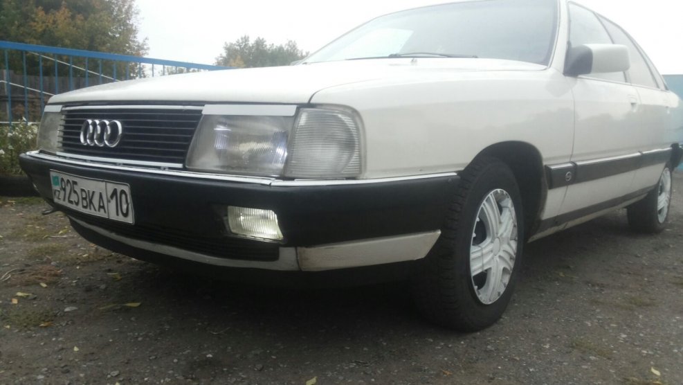 Audi 100 c3 губа