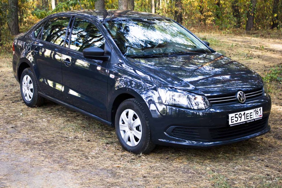 Volkswagen Polo 2013 черный