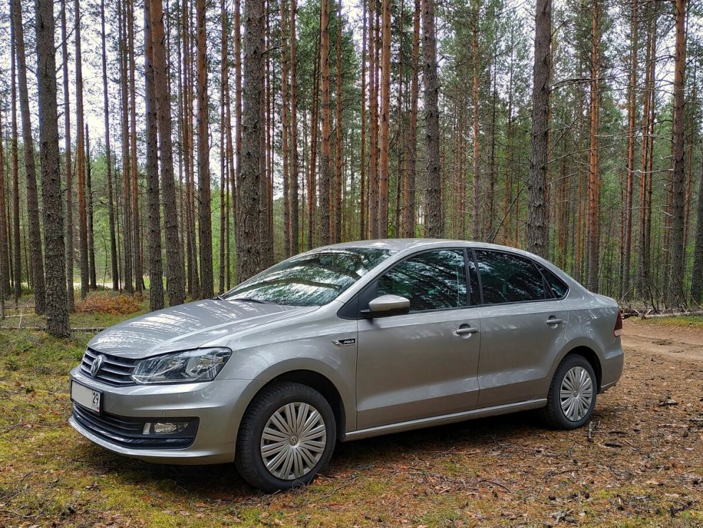 Volkswagen Polo серебристый Tungsten