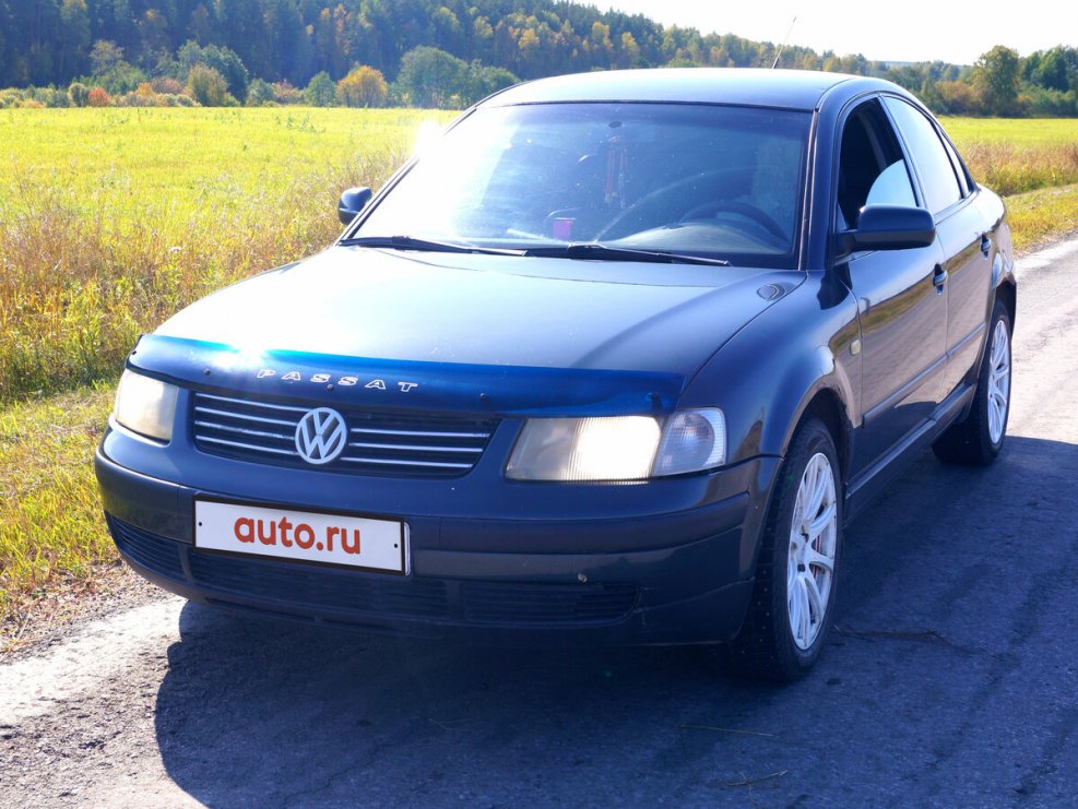 Volkswagen Passat b5 голубой