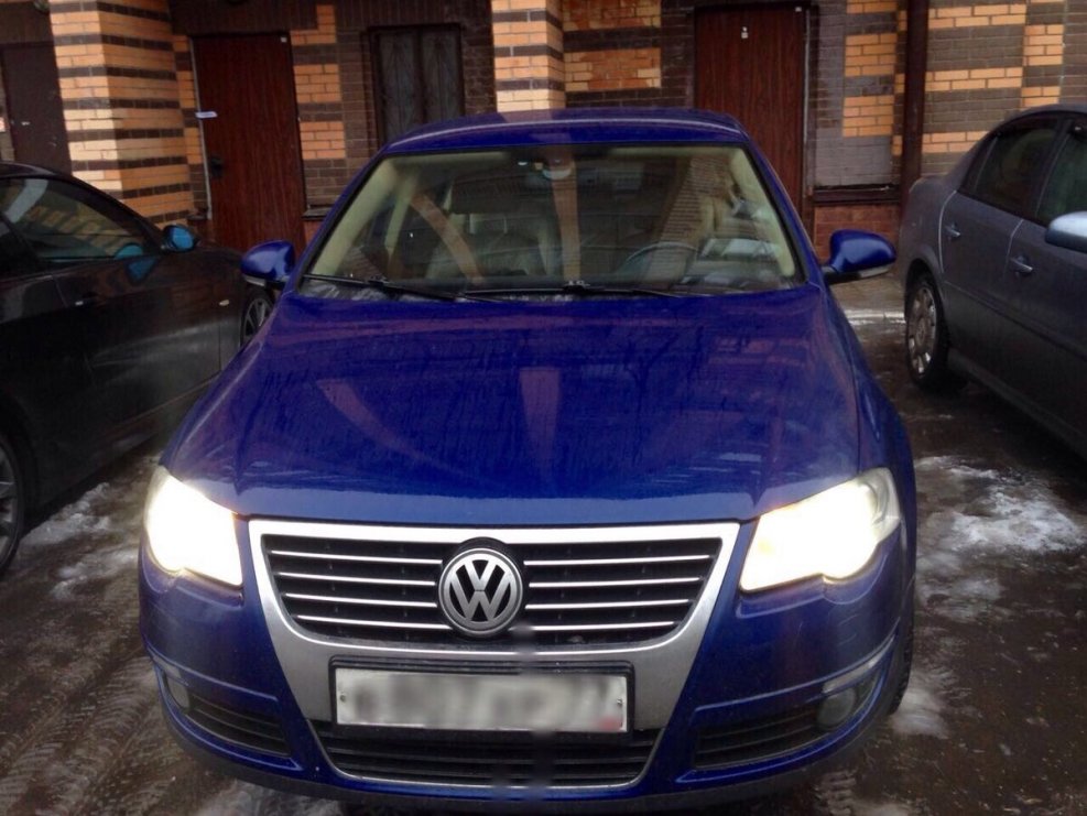 VW Passat b6 седан синий
