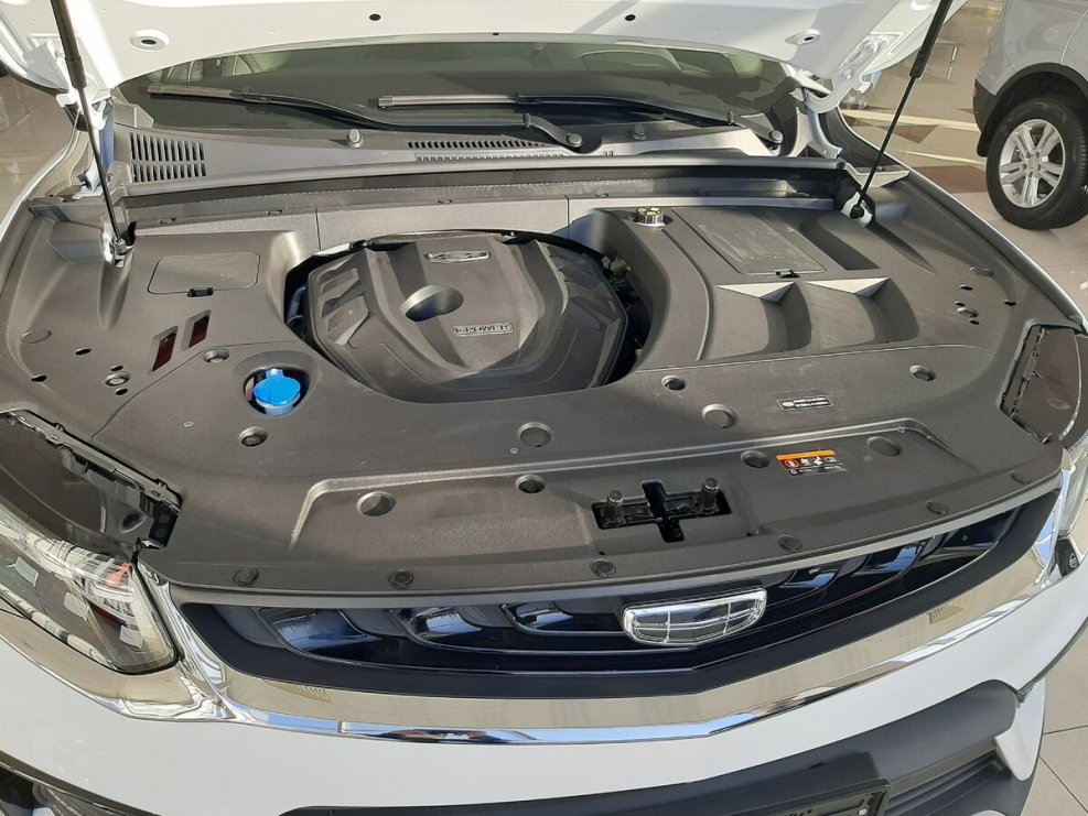 Geely Tugela люк