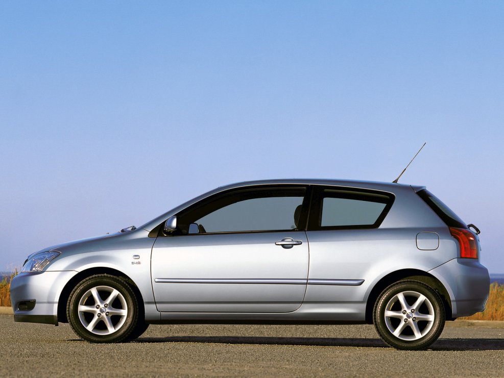 Toyota Corolla e120 хэтчбек