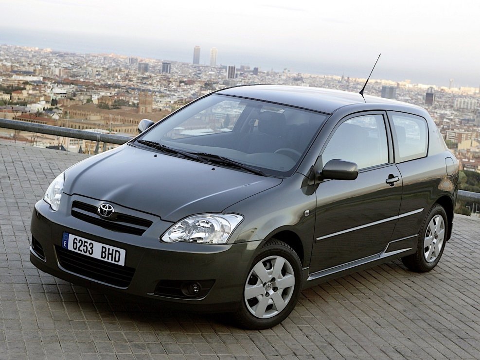 Toyota Corolla (2004-2006) хэтчбек
