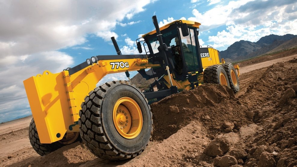 John Deere 672g