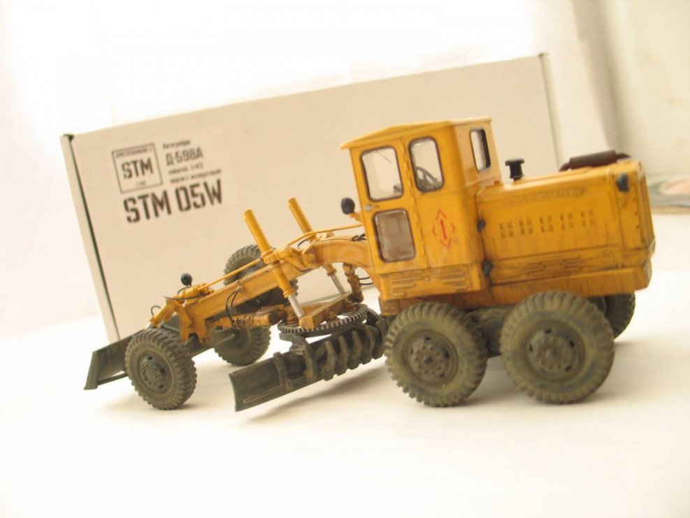 Автогрейдер д-598 1:43