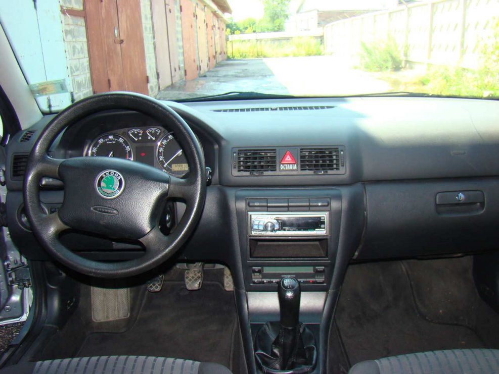 Octavia 2003 салон