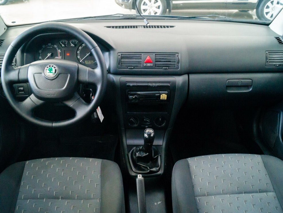 Skoda Octavia Tour 2010 салон