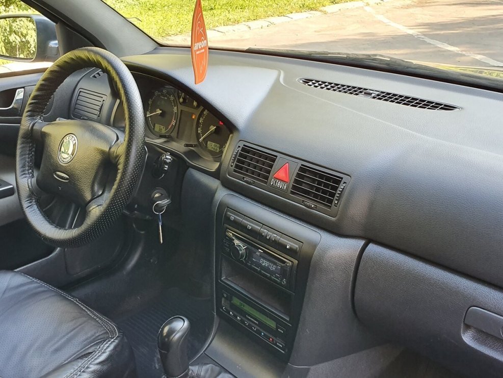 Octavia a4 салон