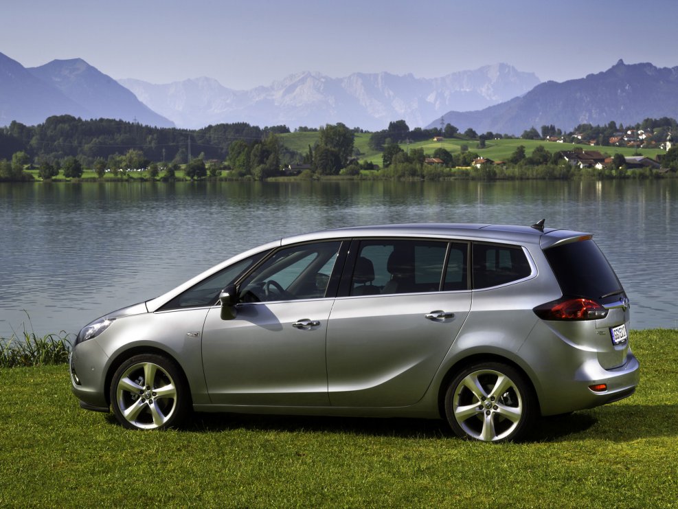Opel Zafira Tourer 2012