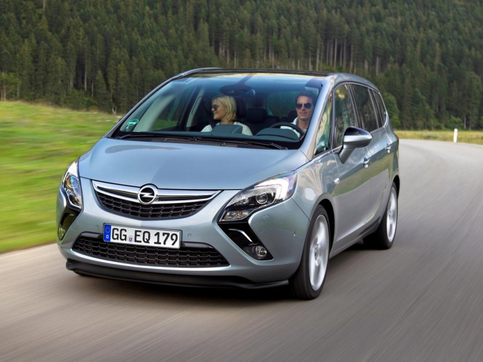 Opel Zafira Tourer 2011