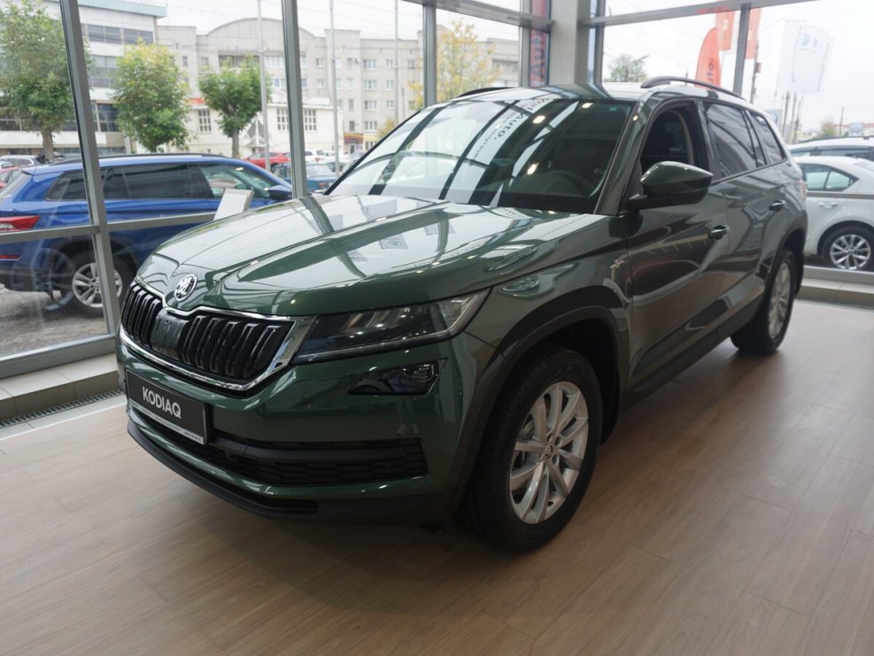 Skoda Kodiaq зеленый