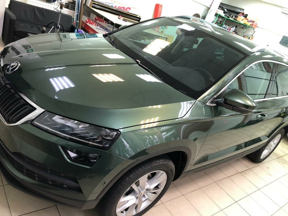 Skoda Karoq зеленый