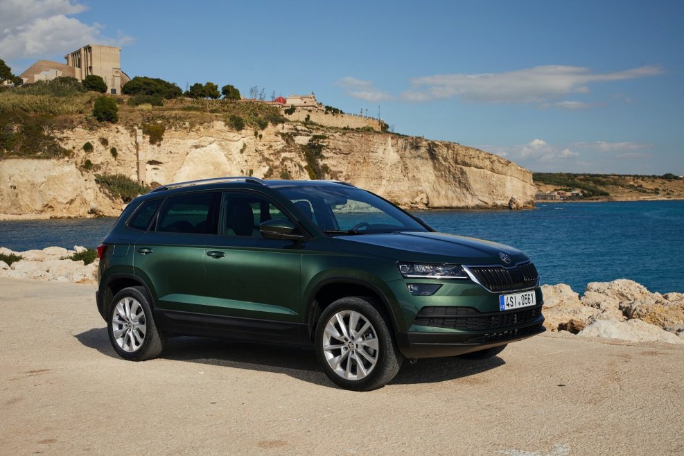 Skoda Karoq 2020 зеленый