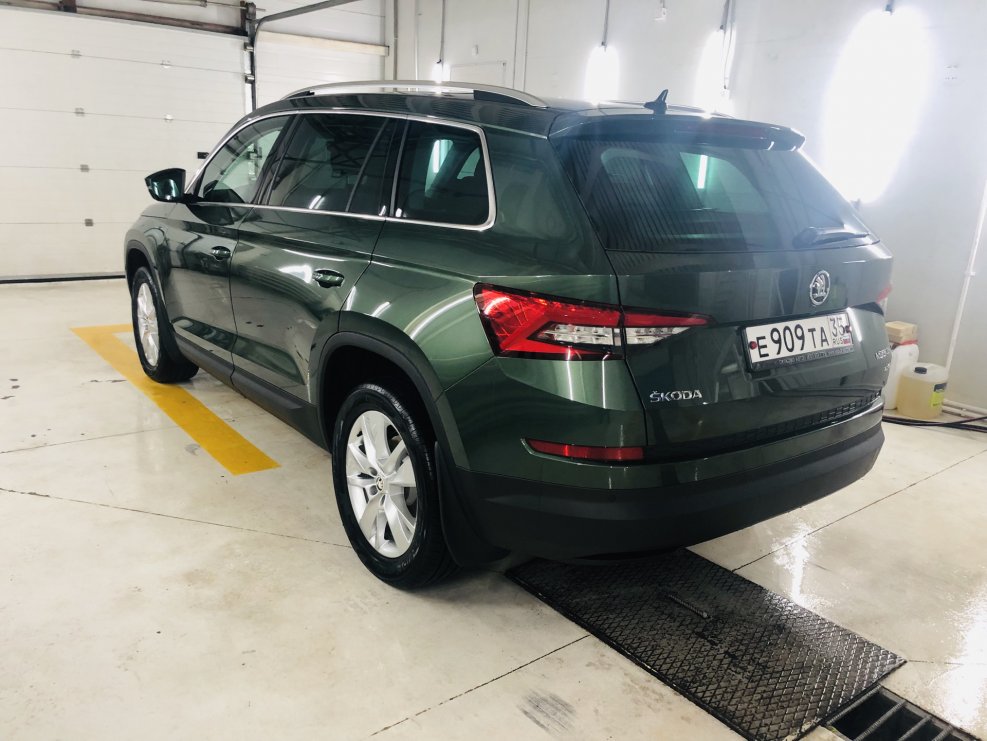 Skoda Kodiaq зеленый
