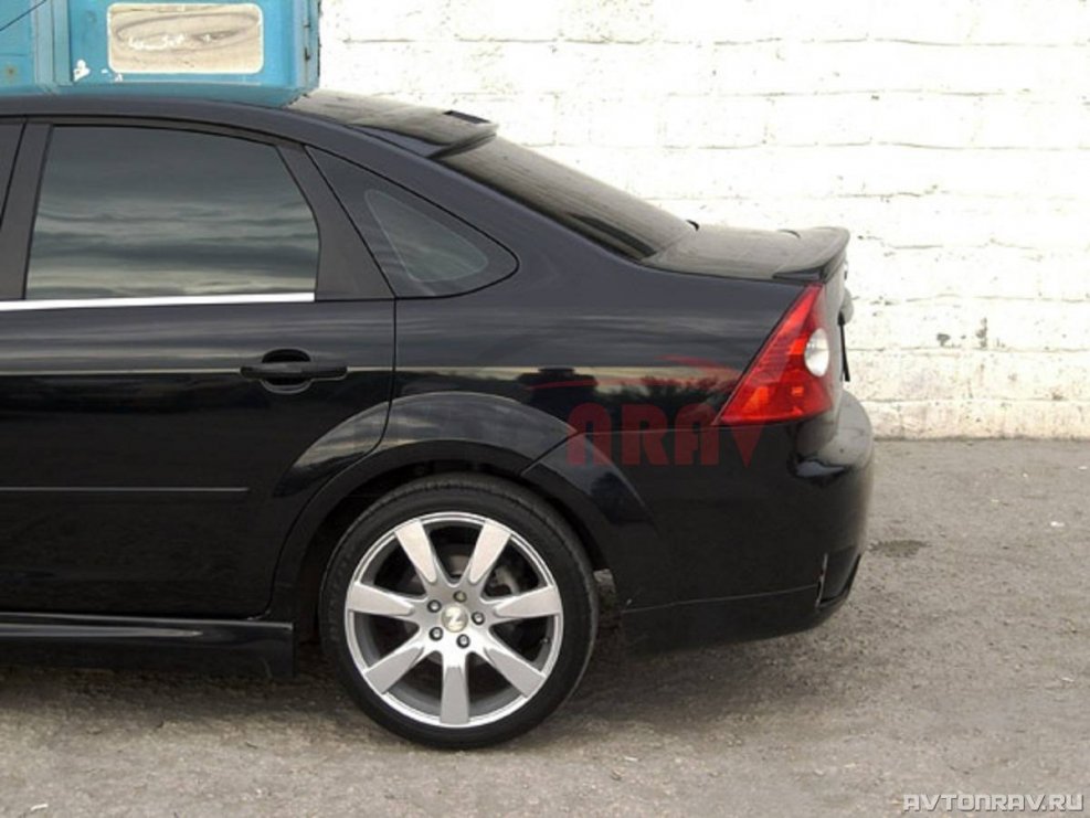Ford Focus 2 седан на дисках