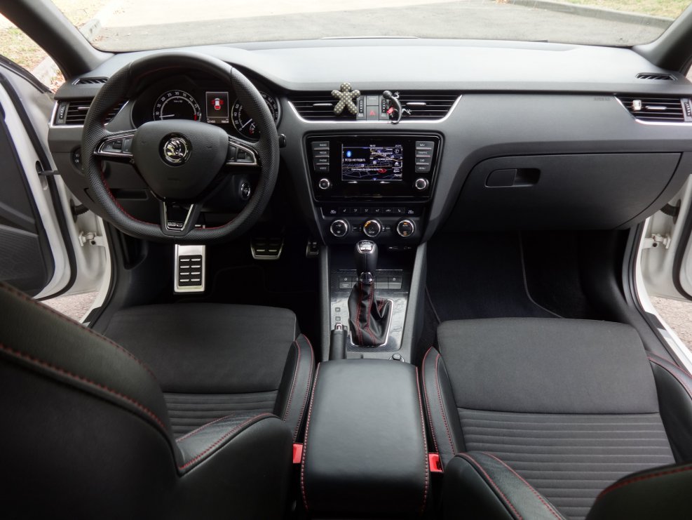 Škoda Octavia Combi салон
