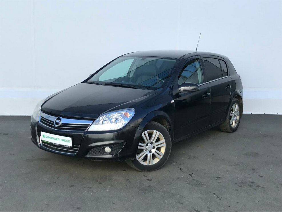 Opel Astra чёрная 2008