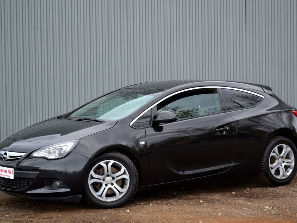 Opel Astra GTC 2012