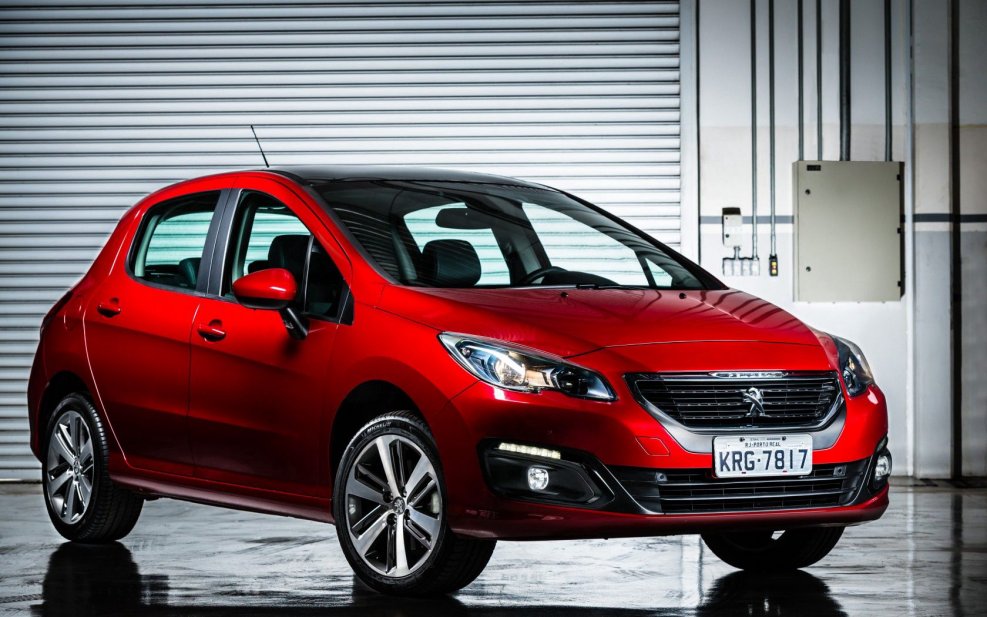 Peugeot 308 красный