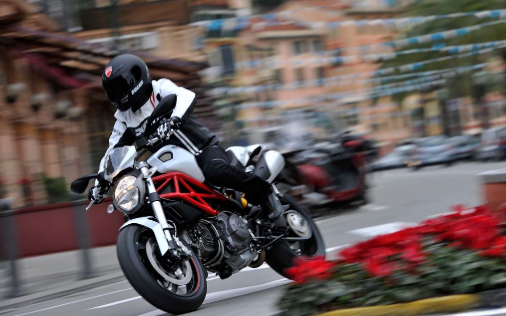 Ducati Monster 1200 2021