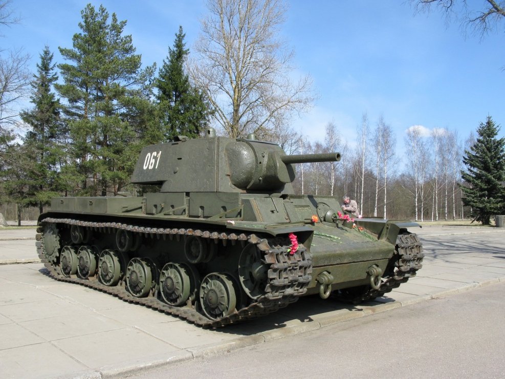 Танки кв 1