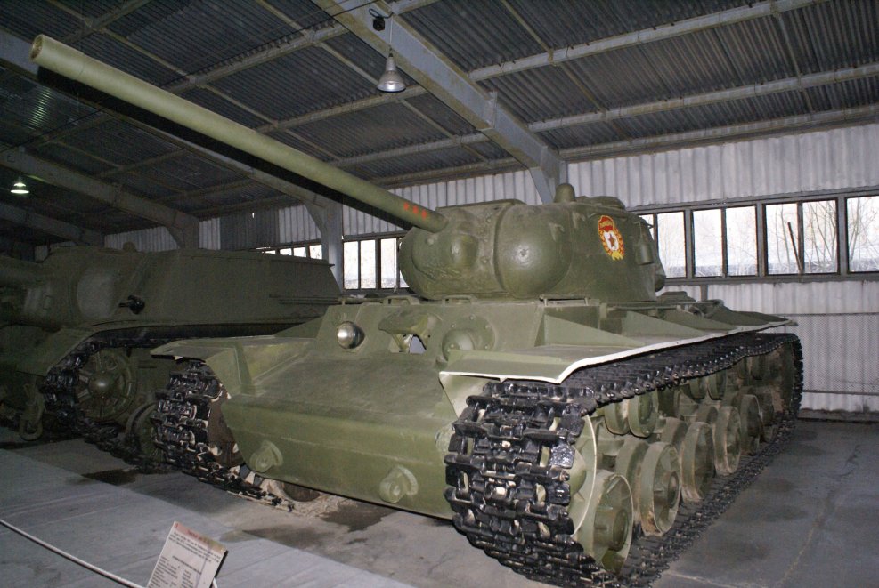 Ис2 и кв85