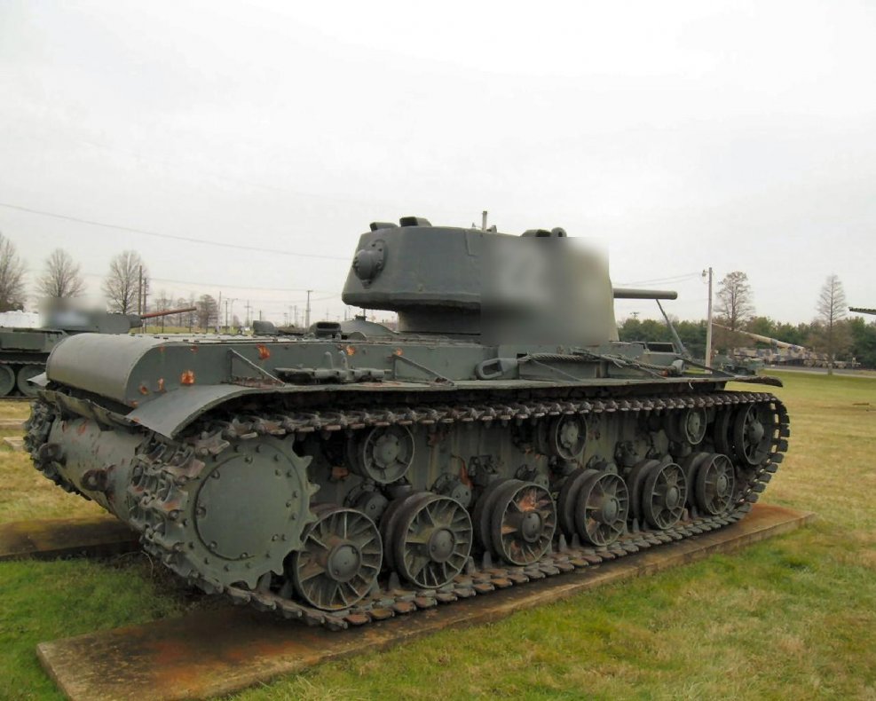 Советский танк кв-1