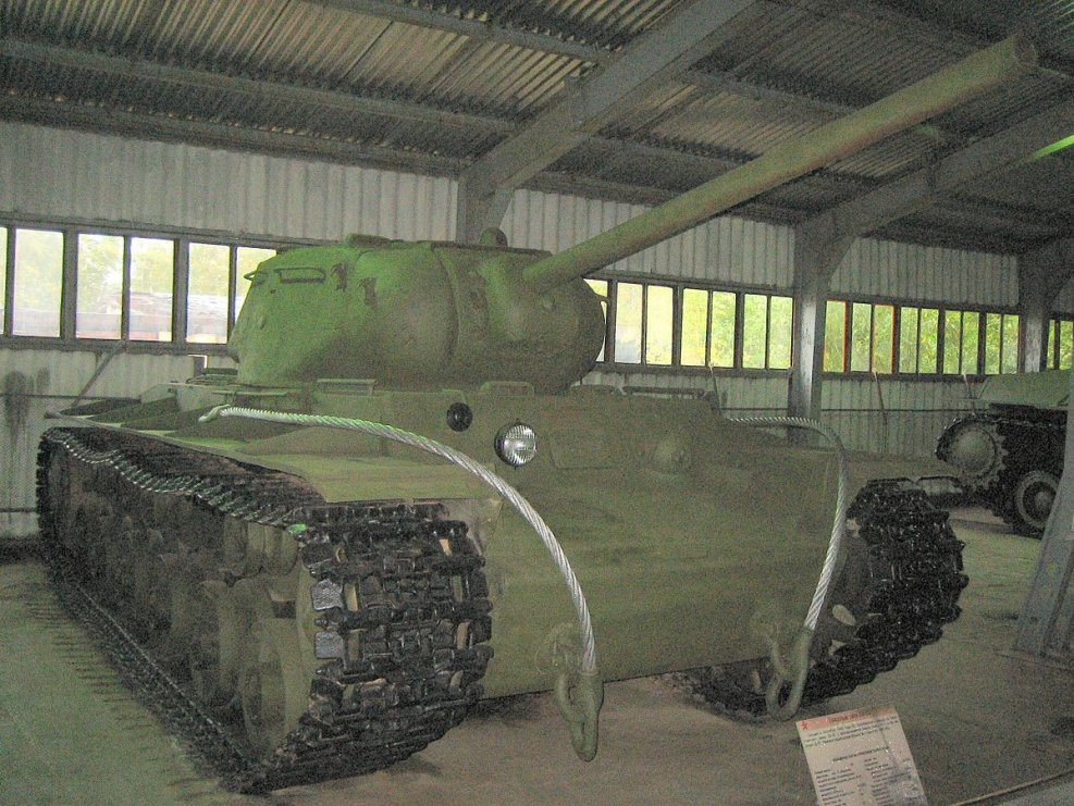 Танк кв-1 85