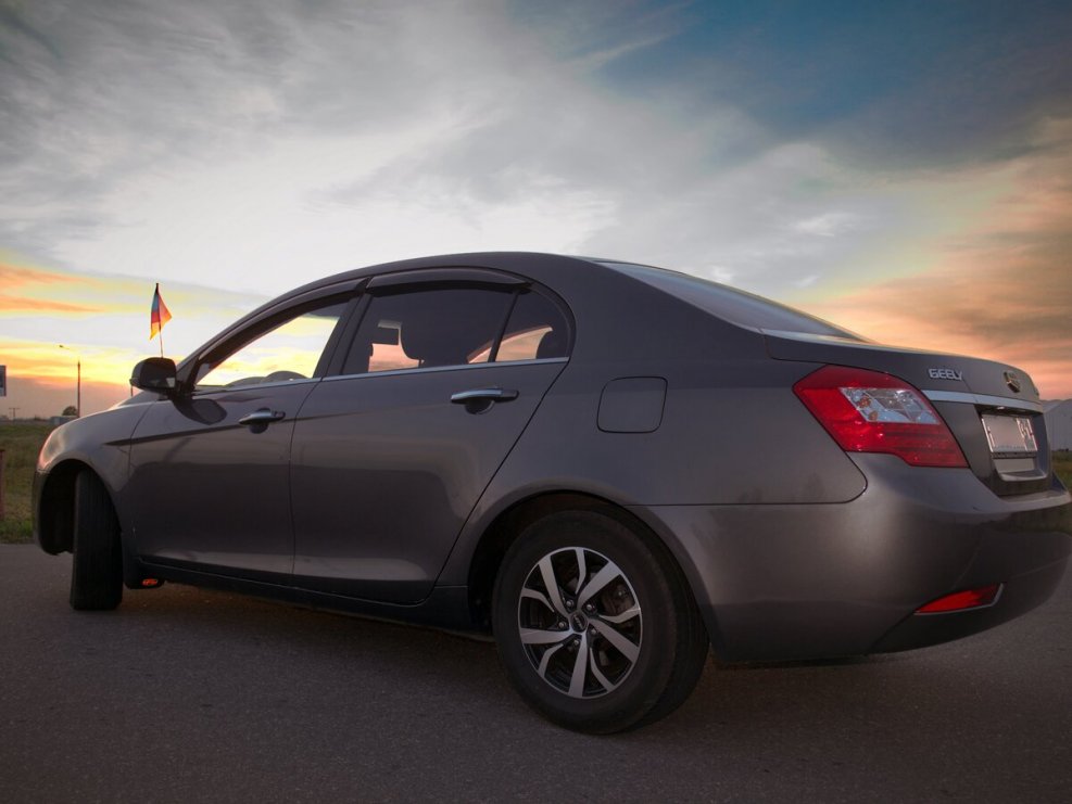 Geely Emgrand ec7 седан 2013-2016.