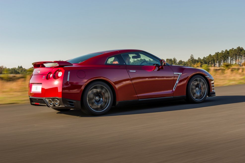 Nissan gt-r r35 r 3 spec