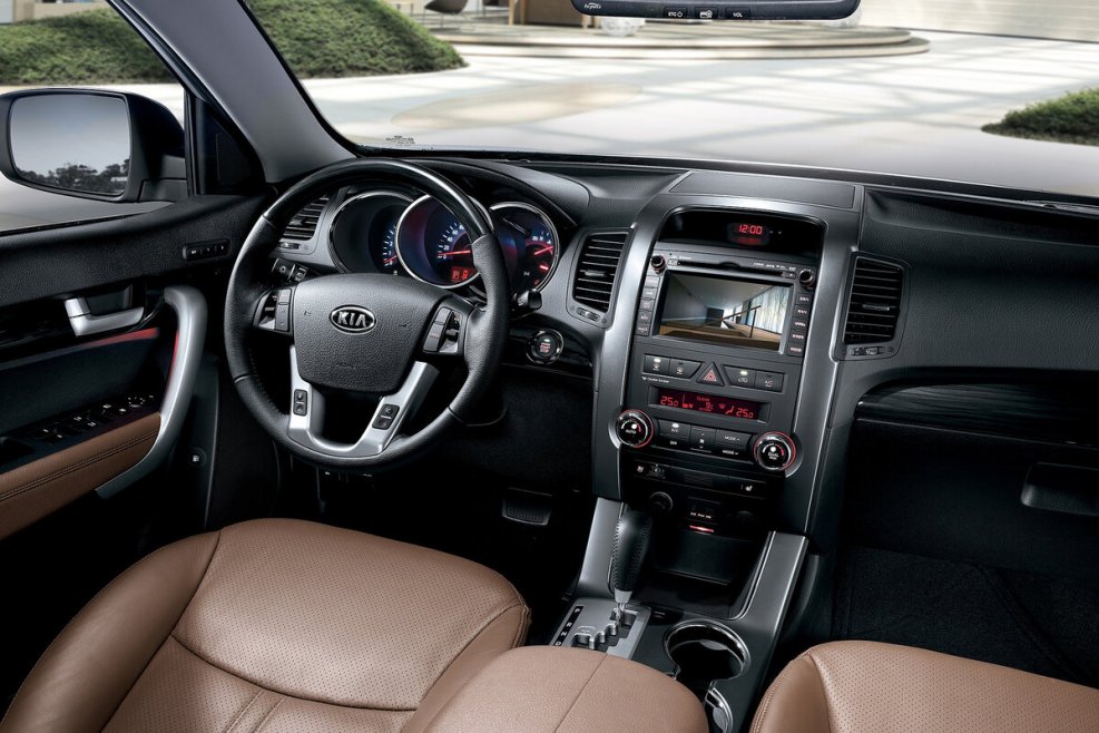 Kia Sorento 2011 салон