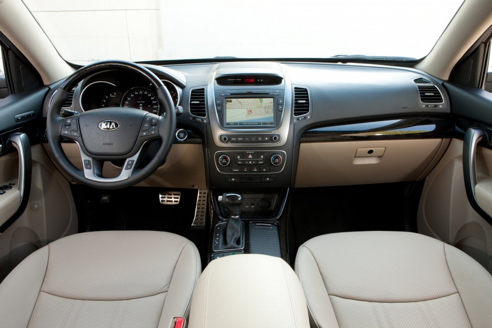 Kia Sorento 2 2012 Рестайлинг салон
